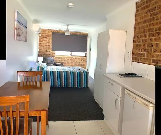 Golden Beach Motor Inn Caloundra Motel