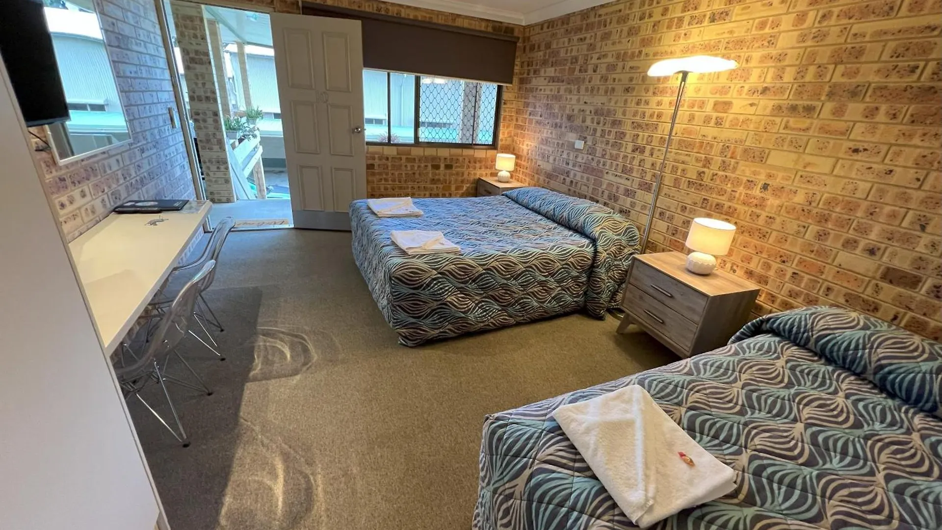Golden Beach Motor Inn Caloundra 4*,  Australia